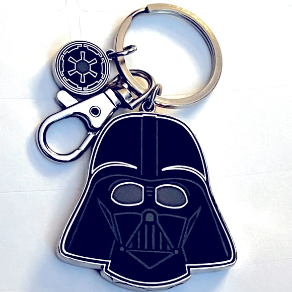 STAR WARS Darth Vader Keychain- purchased at Disney World - Picture 1 of 2